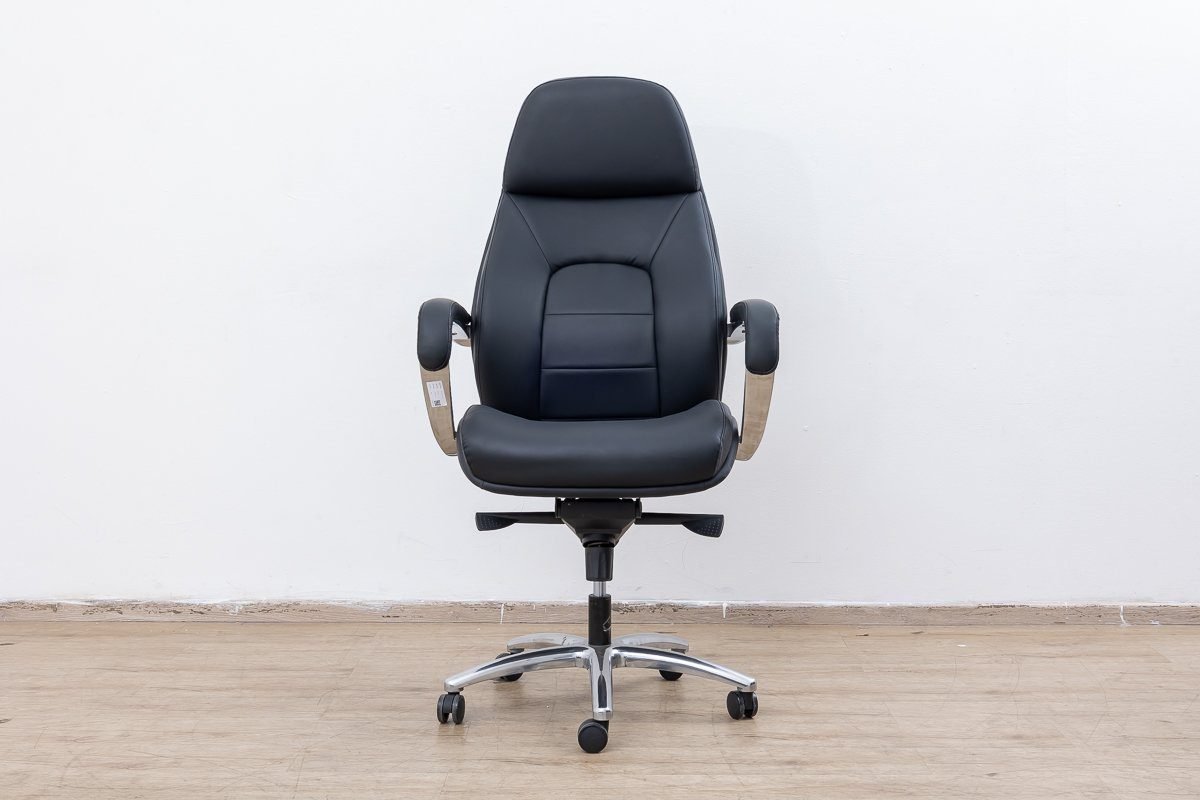 Second image of Baigon High Back Chair