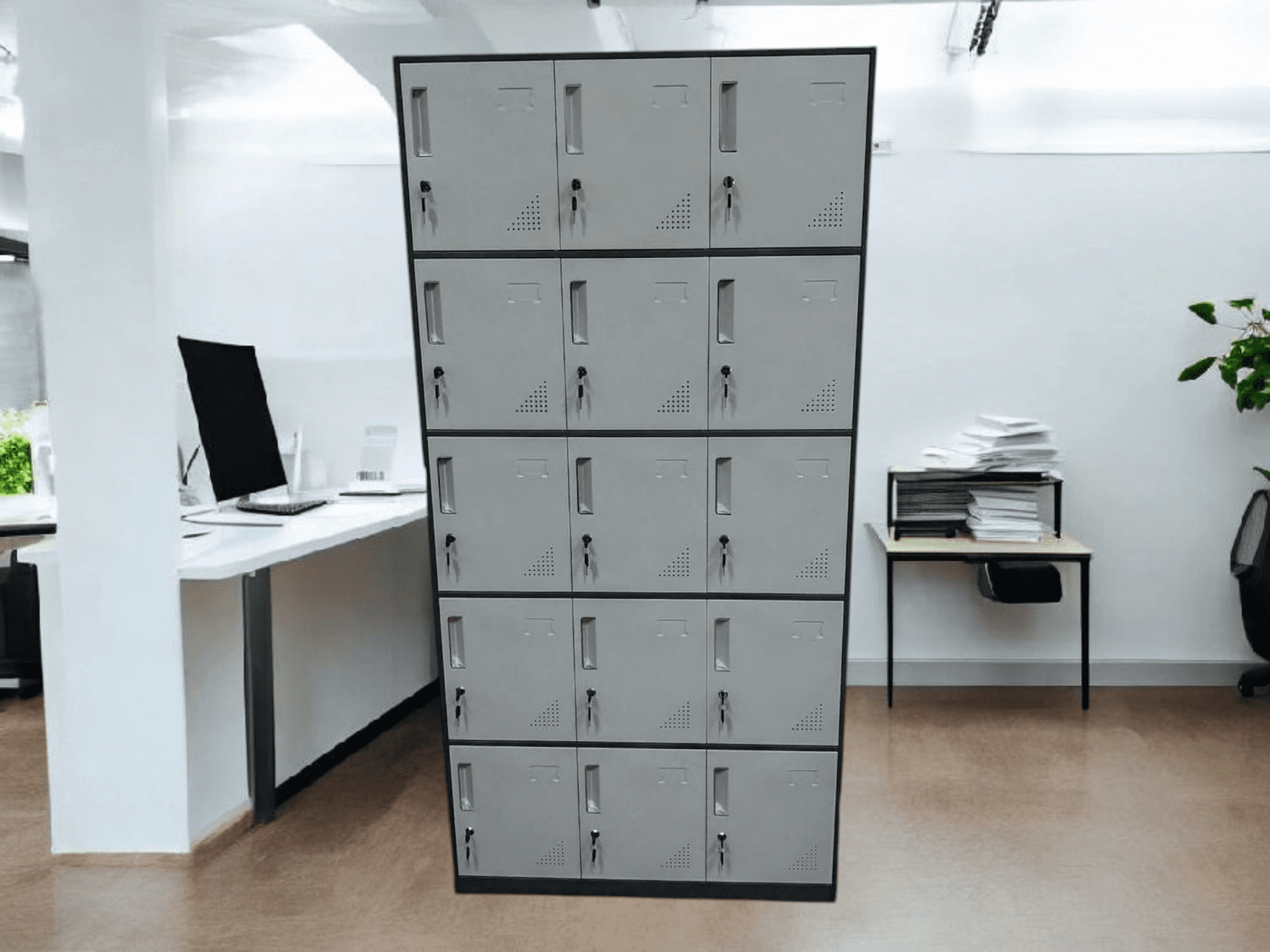 15-Door Steel Locker L-B9