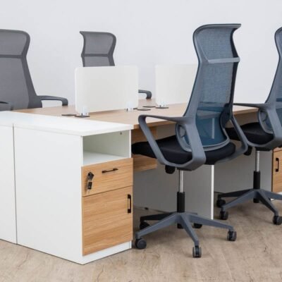 Alternative view of Alliance Pod-4 Way Workstation