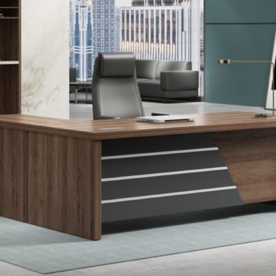 1.6m Bentley-Managers Desk In Brown Oak