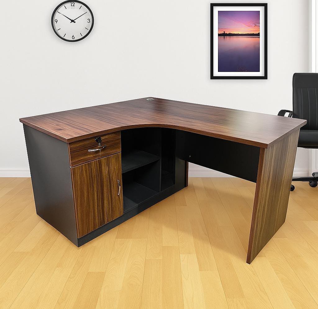 Second image of 1.4m SwiftBend Home Office Desk