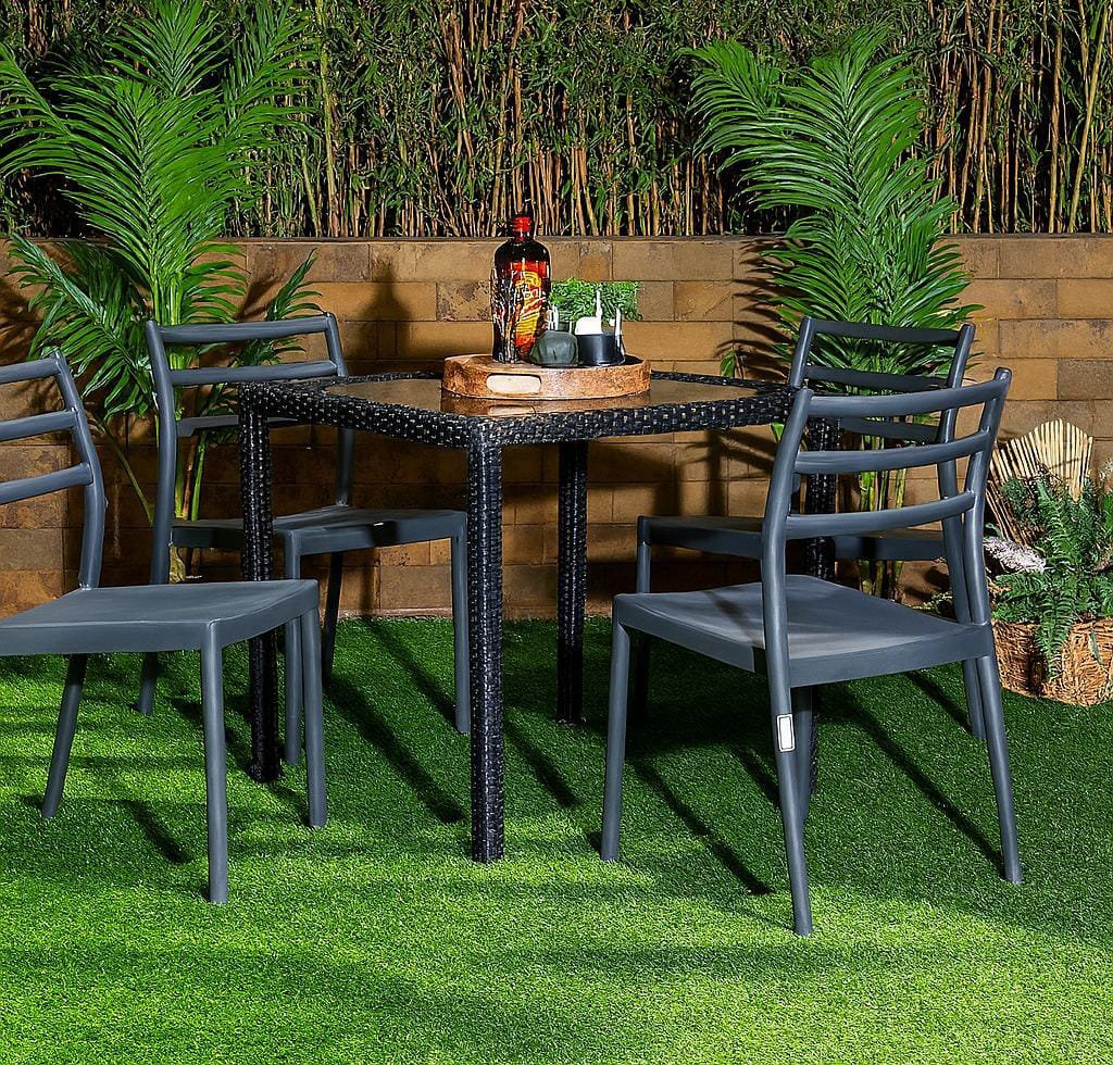 Tierone-Outdoor Dining Table + 4 Trent Chairs