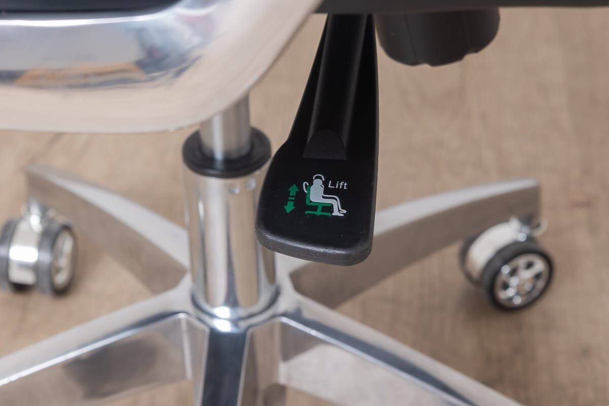 Feidel Executive High Back Chair - Image 9